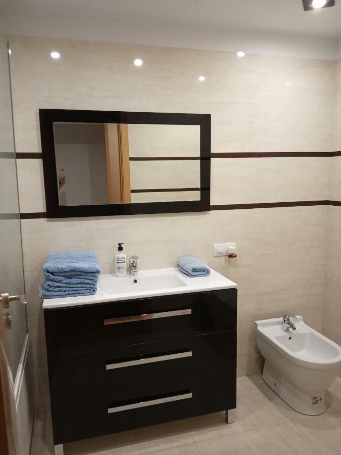 Apartamento Los Lirios ログローニョ エクステリア 写真