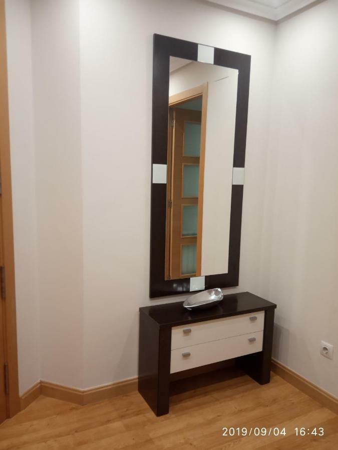 Apartamento Los Lirios ログローニョ エクステリア 写真